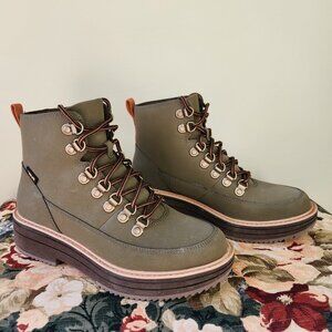 Teva Midform Boots Dark Olive size 7.5